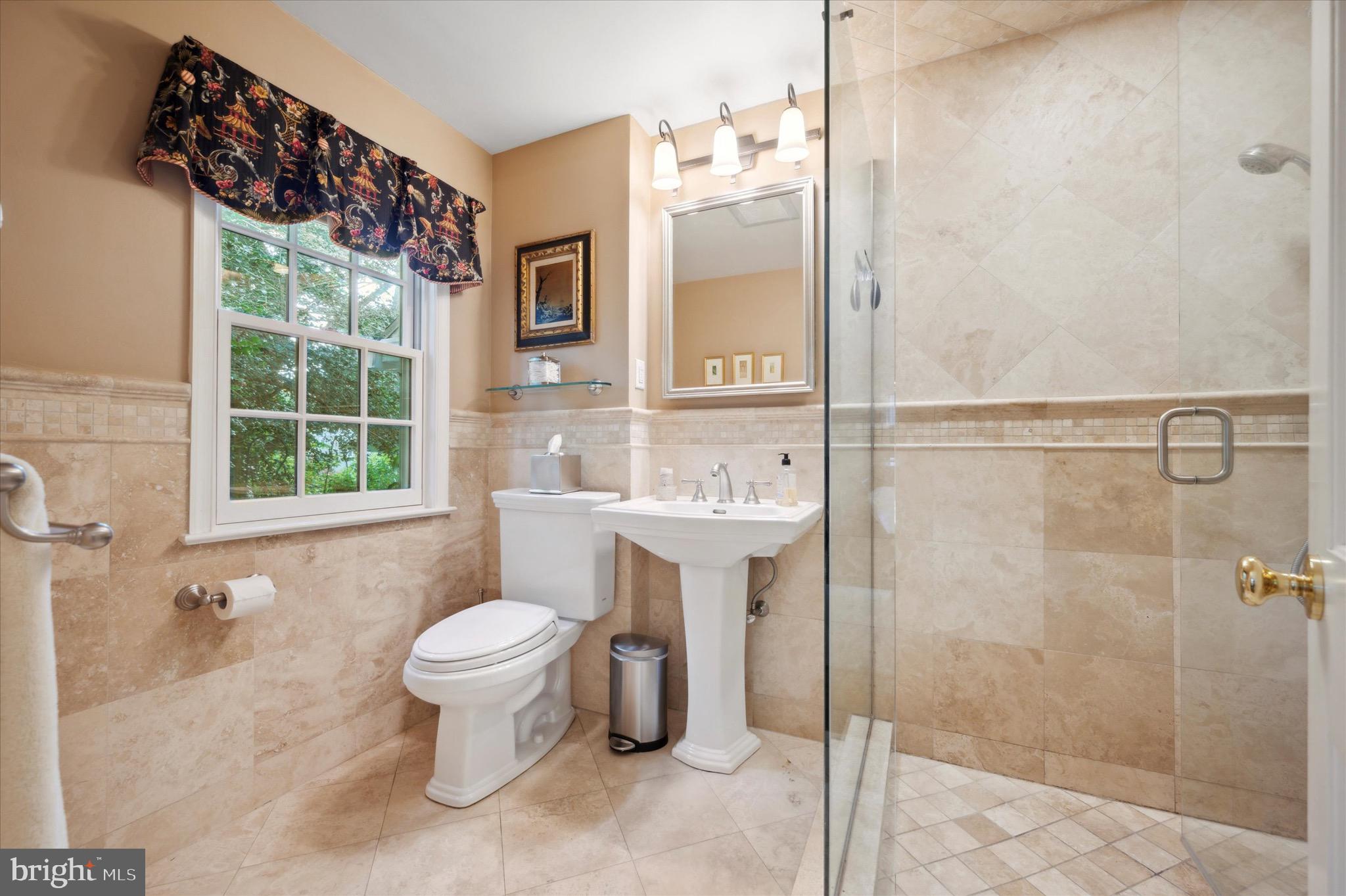 6 Oakford Road Wayne, PA 19087 - Photo 16 of 31 Primary Bathroom