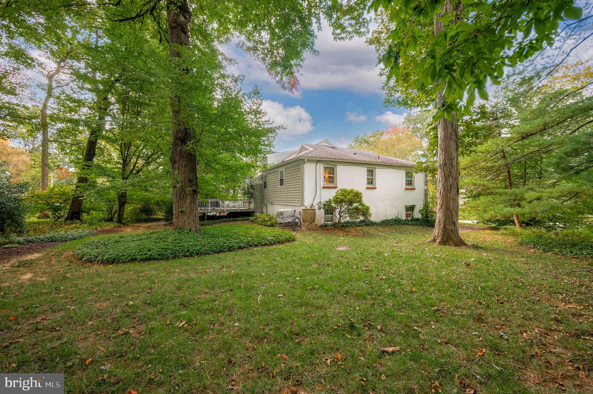 6 Oakford Road Wayne, PA 19087 - Photo 2 of 31 Yard