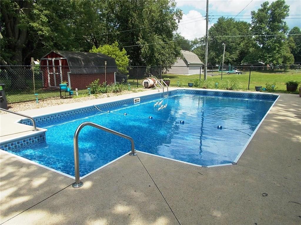 835 East Redding Road Seymour, IN 47274 - Photo 4 of 22