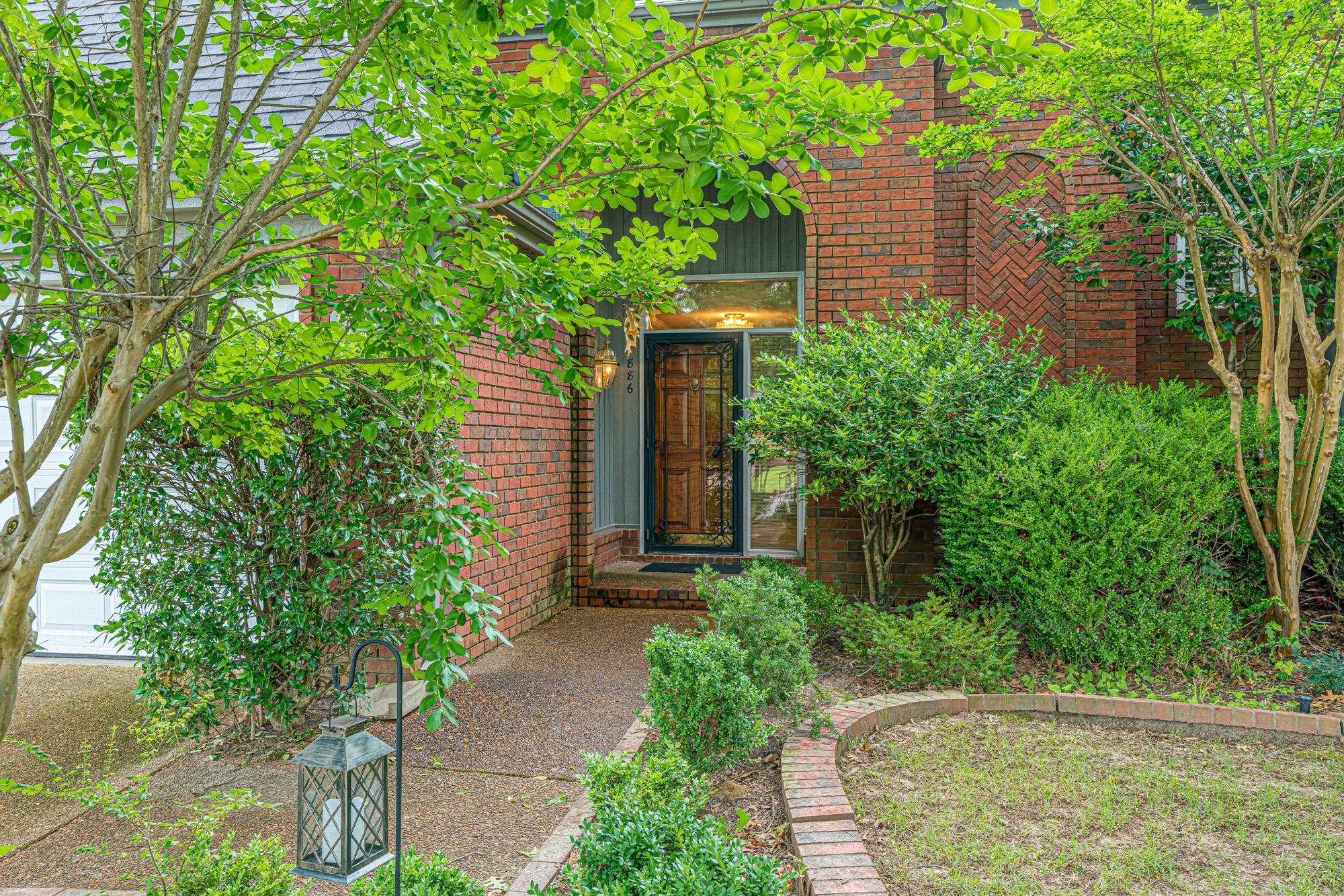 1886 Allenby Road Germantown, TN 38139 - Photo 3 of 25 Gallery Image 3