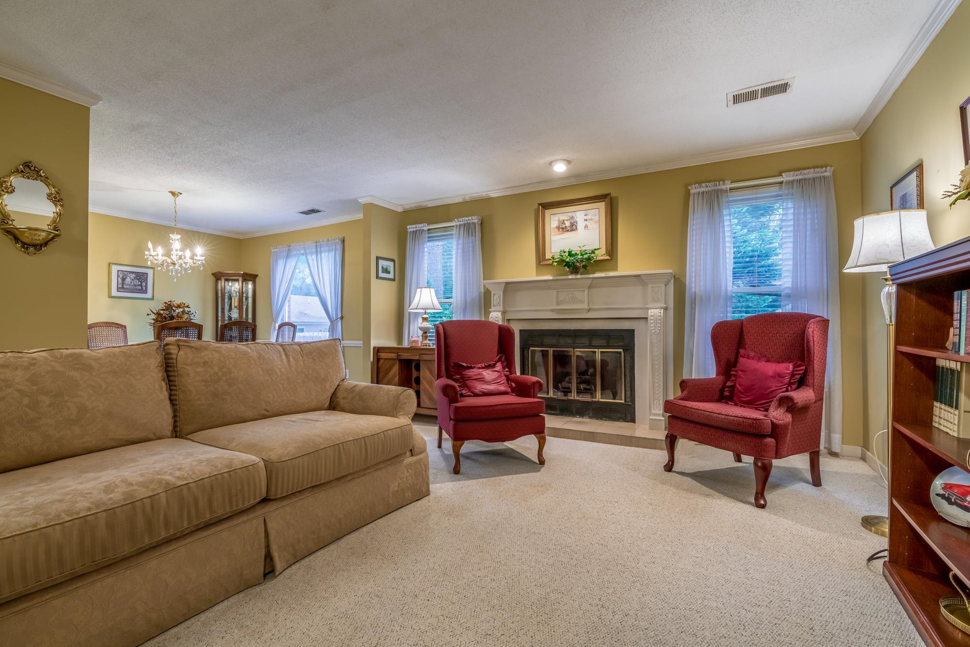 1886 Allenby Road Germantown, TN 38139 - Photo 8 of 25 Gallery Image 8