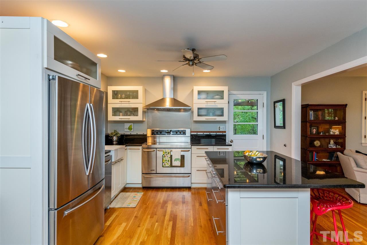 1409 Geneva Street Raleigh, NC 27606 - Photo 9 of 29