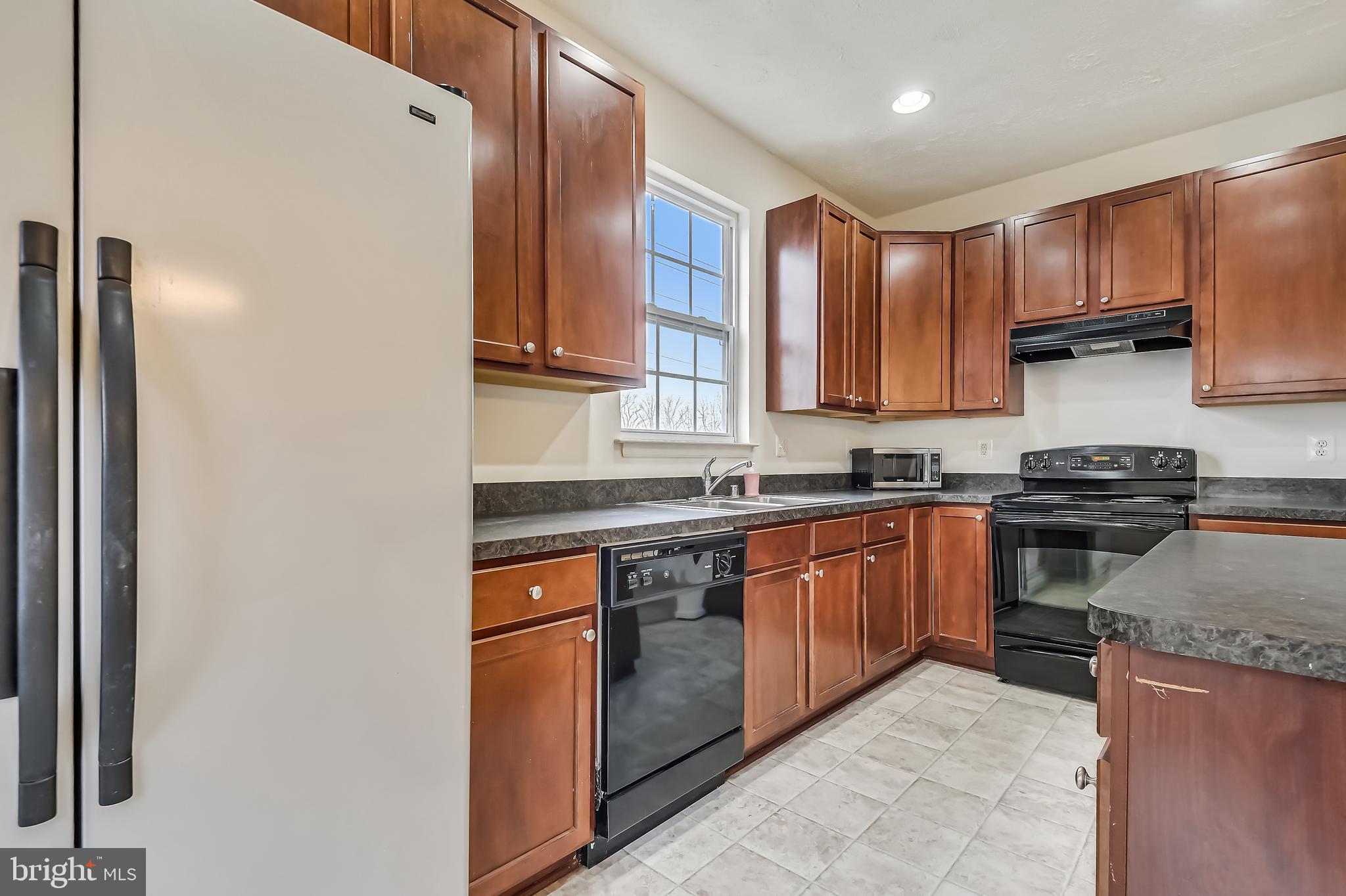 9601 Community Drive Baltimore, MD 21220 - Photo 21 of 39