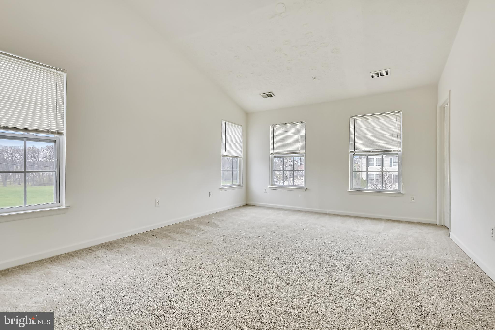 9601 Community Drive Baltimore, MD 21220 - Photo 36 of 39