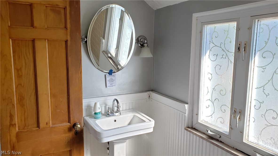 18000 Marcella Road Cleveland, OH 44119 - Photo 17 of 20 Gallery Image 17