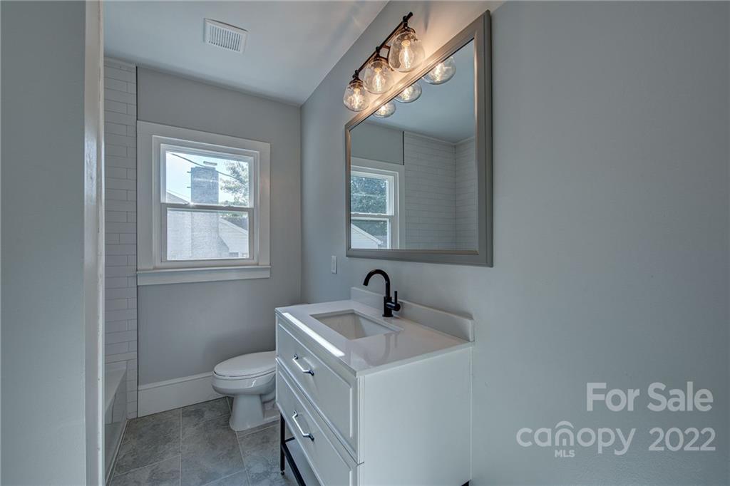 813 Kings Road Shelby, NC 28150 - Photo 13 of 23 Gallery Image 13
