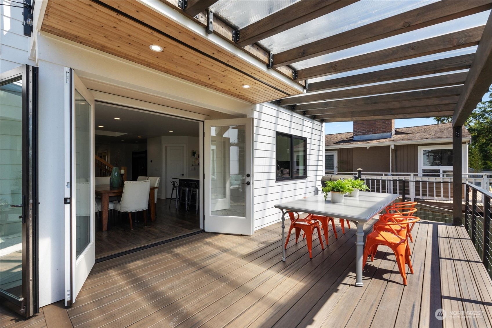 331 8th Avenue Kirkland, WA 98033 - Photo 15 of 40 a outdoor space with chairs