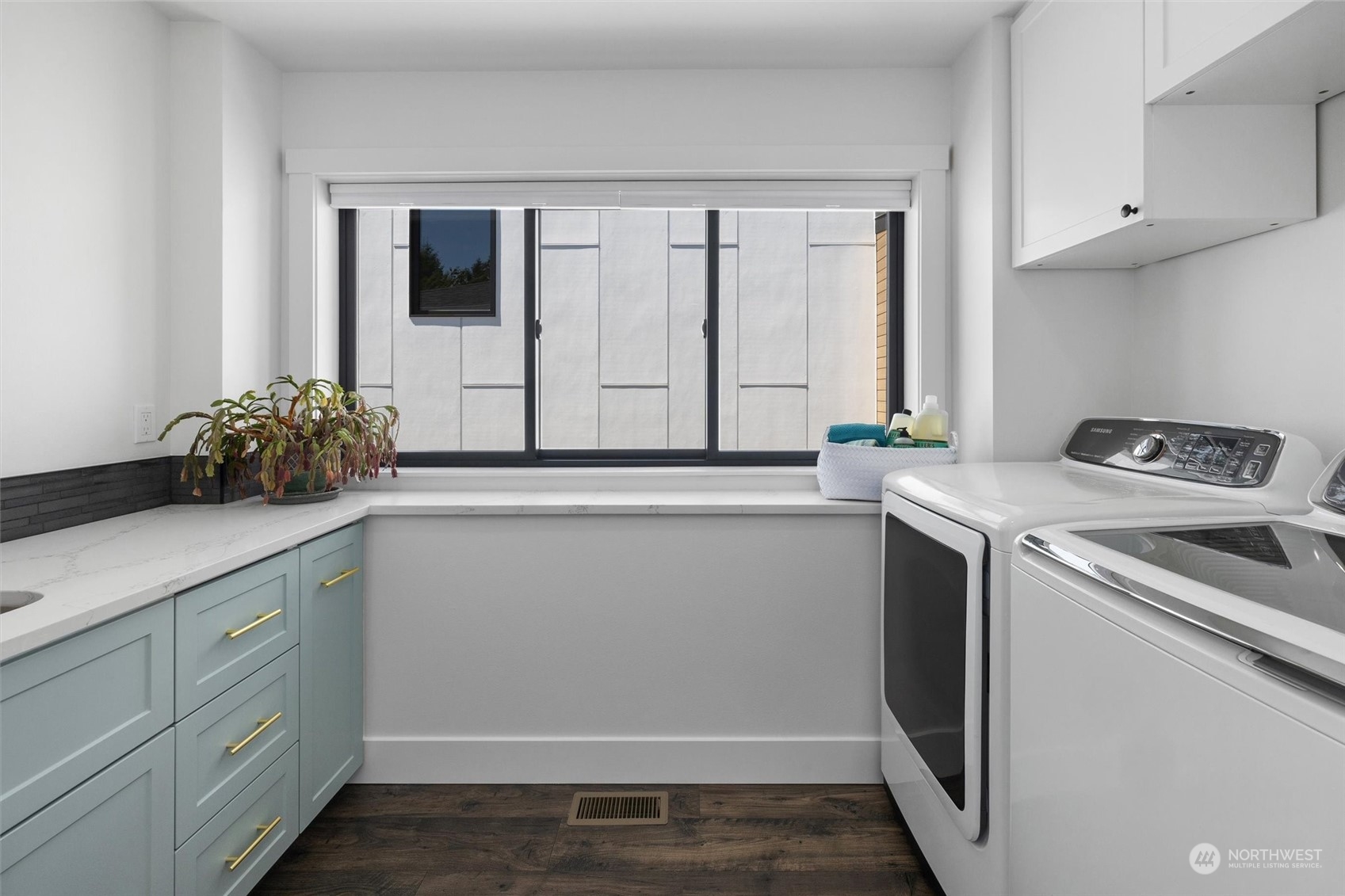 331 8th Avenue Kirkland, WA 98033 - Photo 29 of 40 a utility room with cabinets washer and dryer