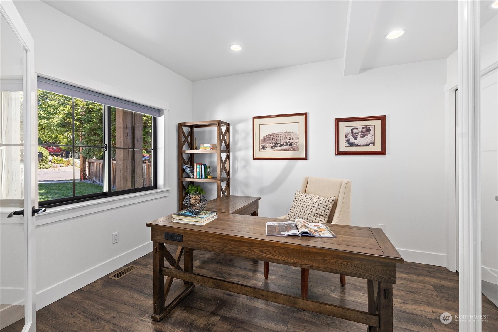 331 8th Avenue Kirkland, WA 98033 - Photo 33 of 40 a view of a workspace with furniture and a potted plant
