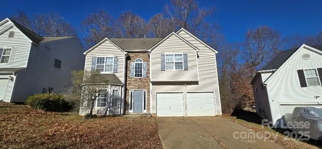 $2,300 | 4021 Fifendrum Lane, Charlotte, NC 28216
