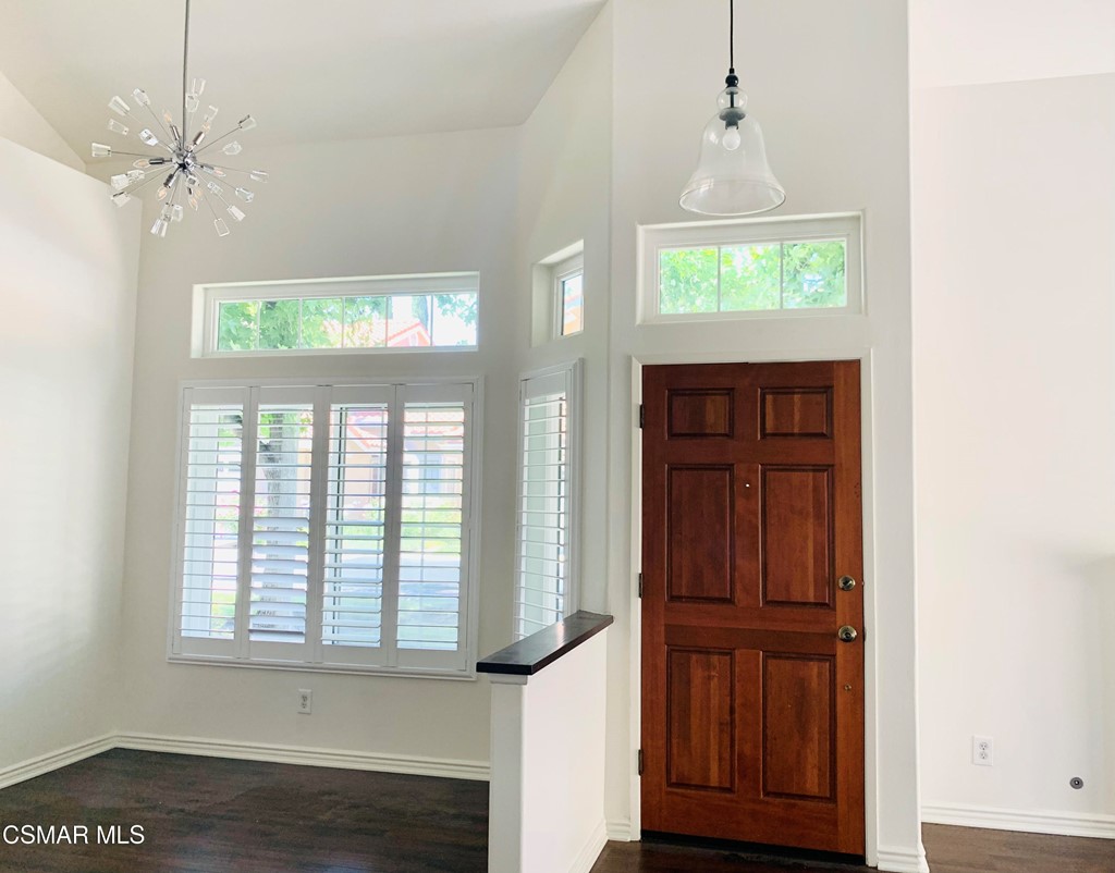 468 Pavarotti Drive Oak Park, CA 91377 - Photo 5 of 17 a view of an entryway with a window