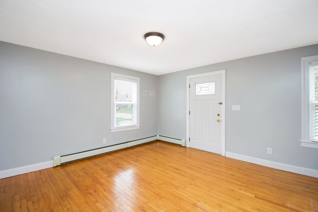 33 Highland Park Road Rutland, MA 01543 - Photo 13 of 36