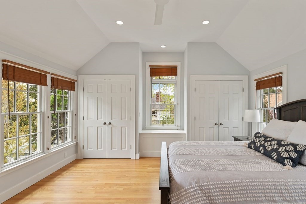 27 Glenburn Road Arlington, MA 02476 - Photo 14 of 32 Gallery Image 14