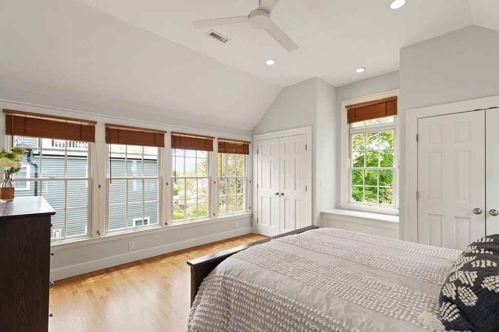 27 Glenburn Road Arlington, MA 02476 - Photo 15 of 32 Gallery Image 15