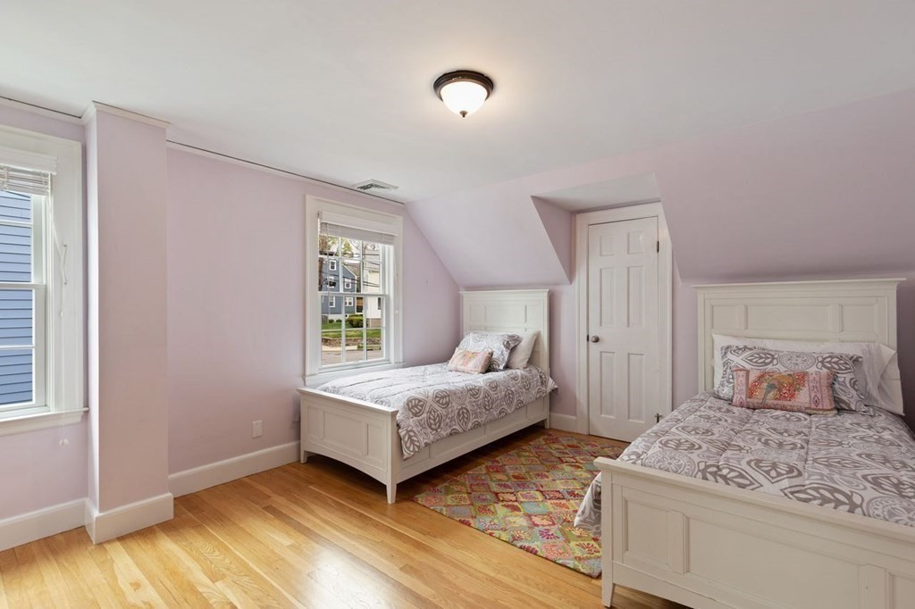 27 Glenburn Road Arlington, MA 02476 - Photo 18 of 32 Gallery Image 18