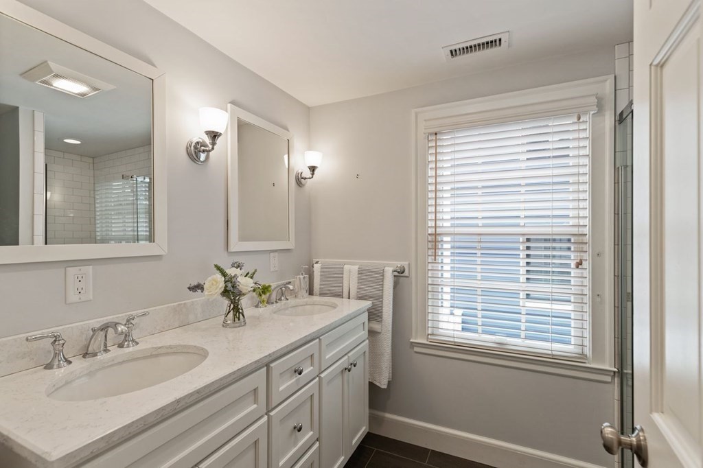 27 Glenburn Road Arlington, MA 02476 - Photo 20 of 32 Gallery Image 20