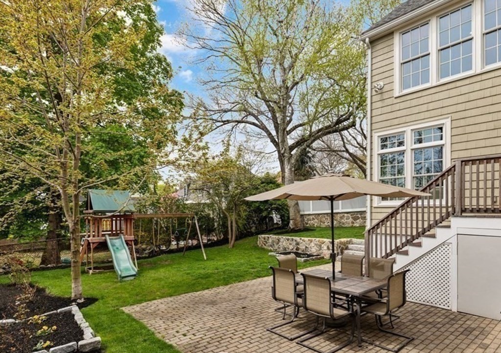 27 Glenburn Road Arlington, MA 02476 - Photo 2 of 32 Gallery Image 2