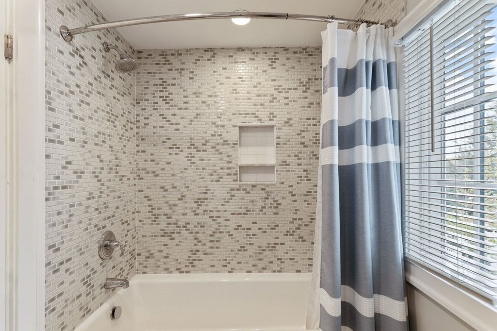 27 Glenburn Road Arlington, MA 02476 - Photo 22 of 32 Gallery Image 22