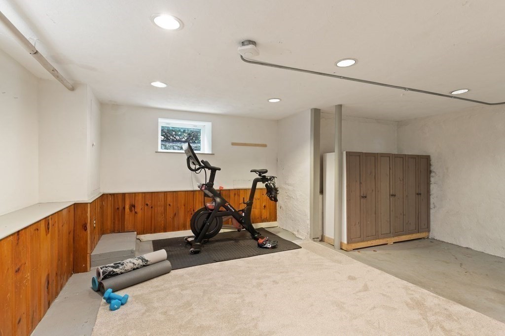 27 Glenburn Road Arlington, MA 02476 - Photo 25 of 32 Gallery Image 25