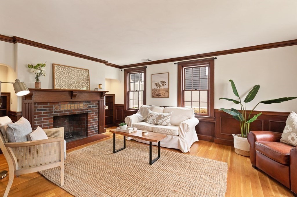 27 Glenburn Road Arlington, MA 02476 - Photo 5 of 32 Gallery Image 5