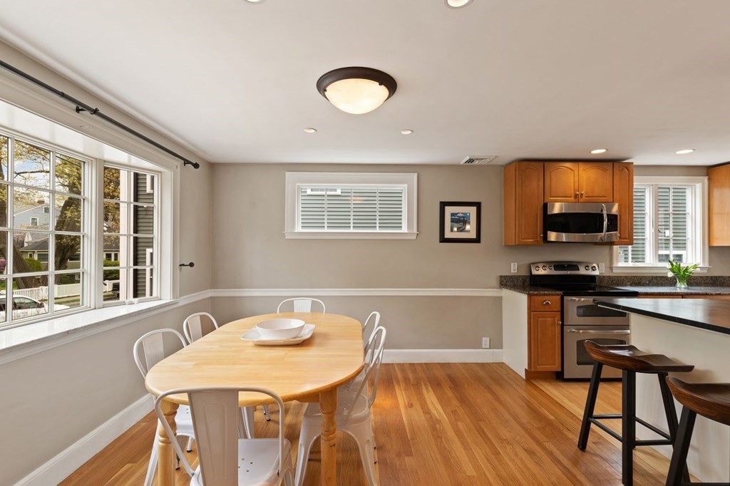 27 Glenburn Road Arlington, MA 02476 - Photo 7 of 32 Gallery Image 7