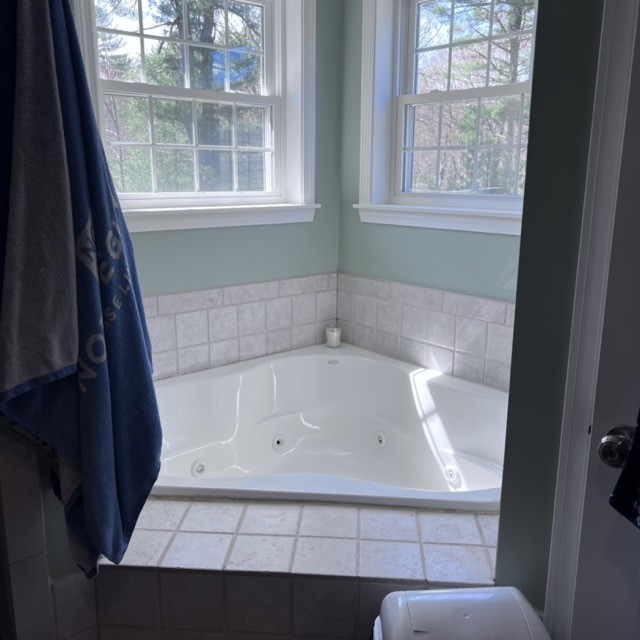 245 Jackson Schoolhouse Road Burrillville, RI 02859 - Photo 16 of 39 Jetted tub