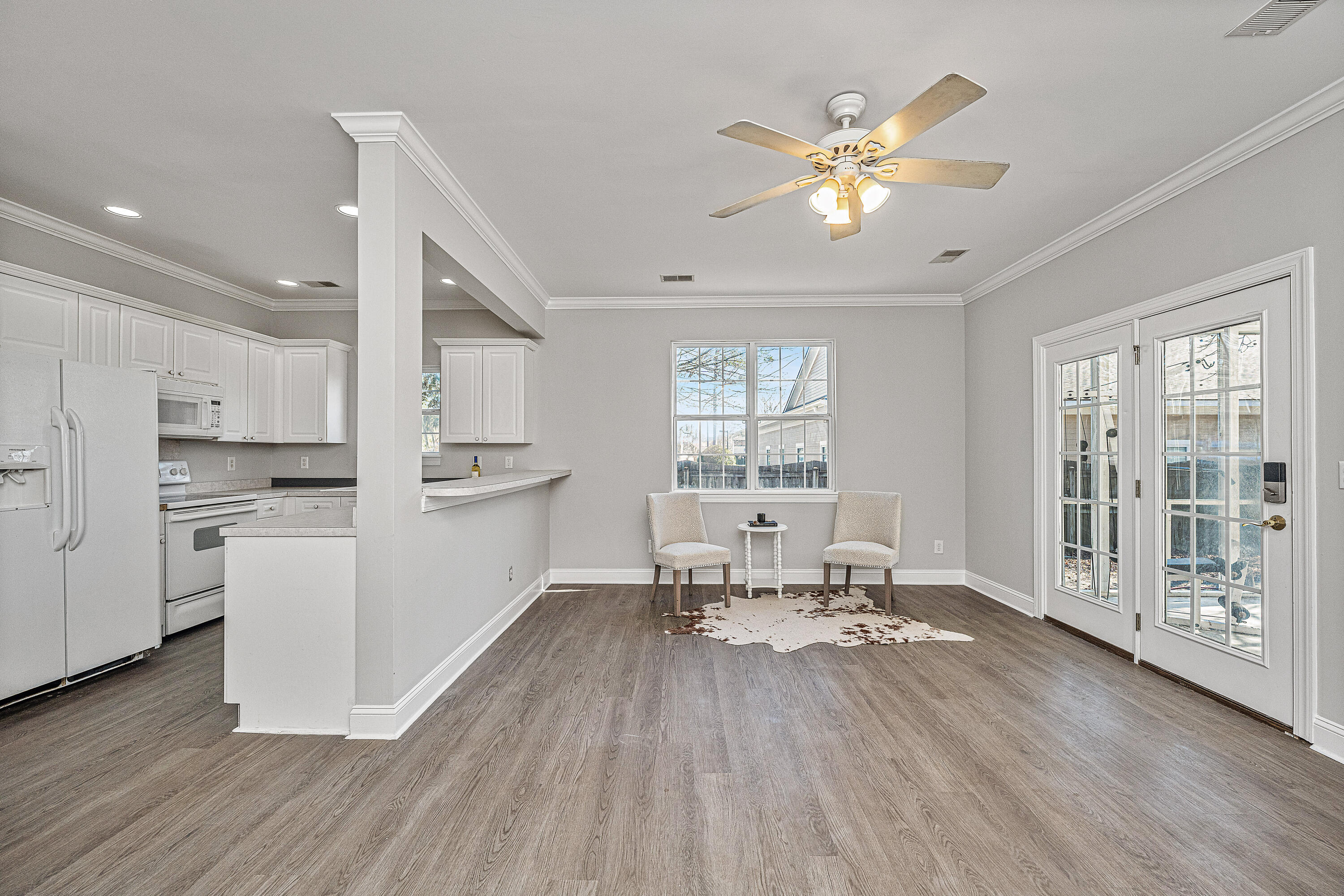311 Springview Lane Summerville, SC 29485 - Photo 5 of 15 311SpringviewLn07