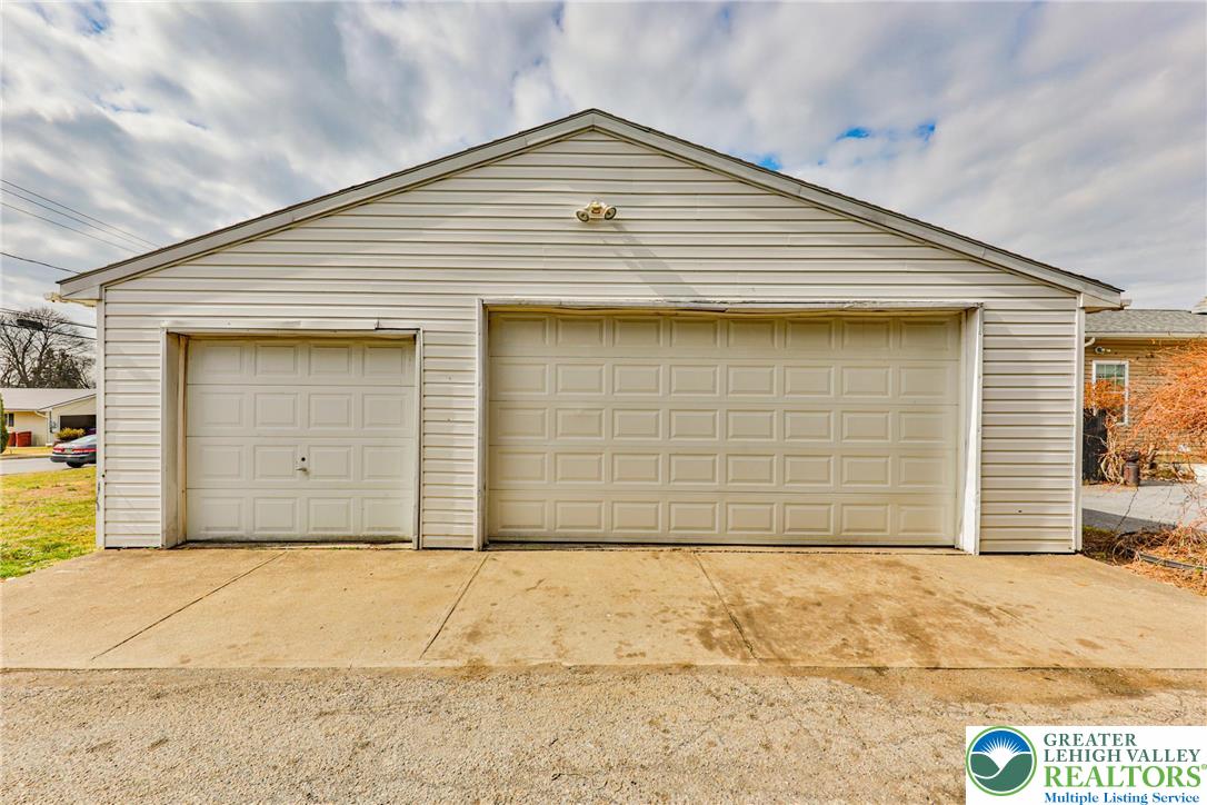 1005 7th Street Whitehall, PA 18052 - Photo 70 of 74