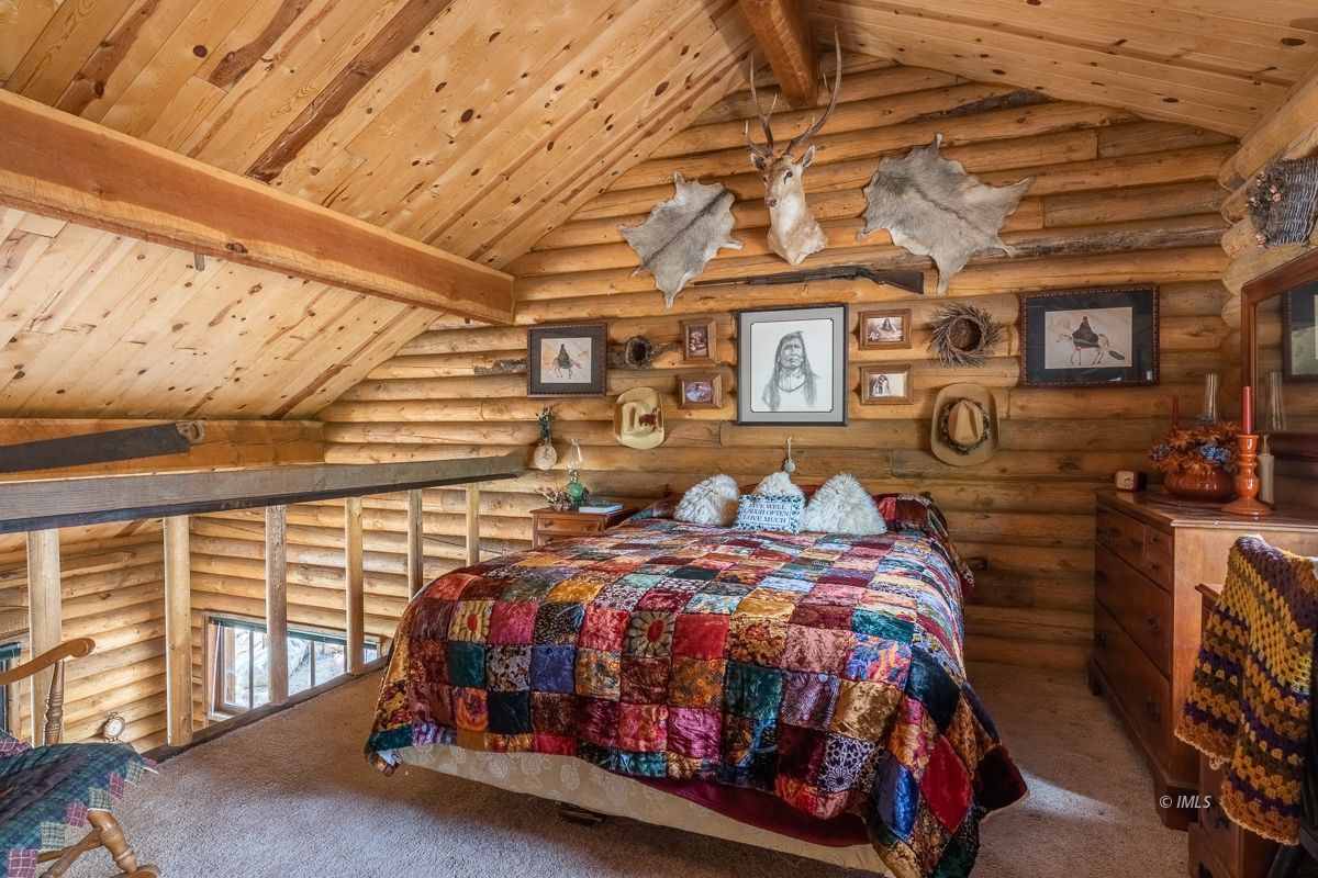 Glacier Lodge Road Big Pine, CA 93513 - Photo 15 of 33 Loft Bedroom