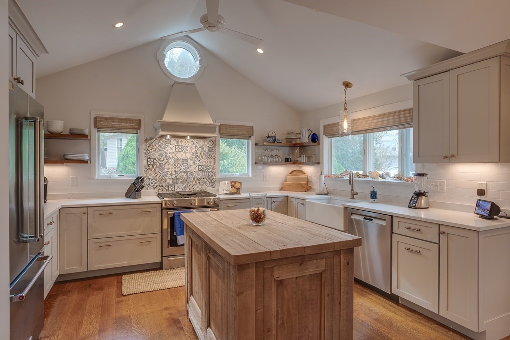 7 Marbee Road Rockport, MA 01966 - Photo 8 of 39