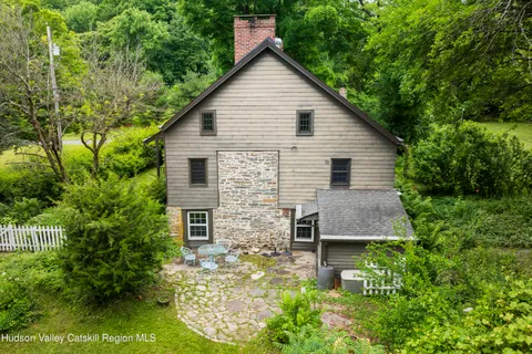 $395,000 | 50 Conklin Hill Road, Milton, NY 12547