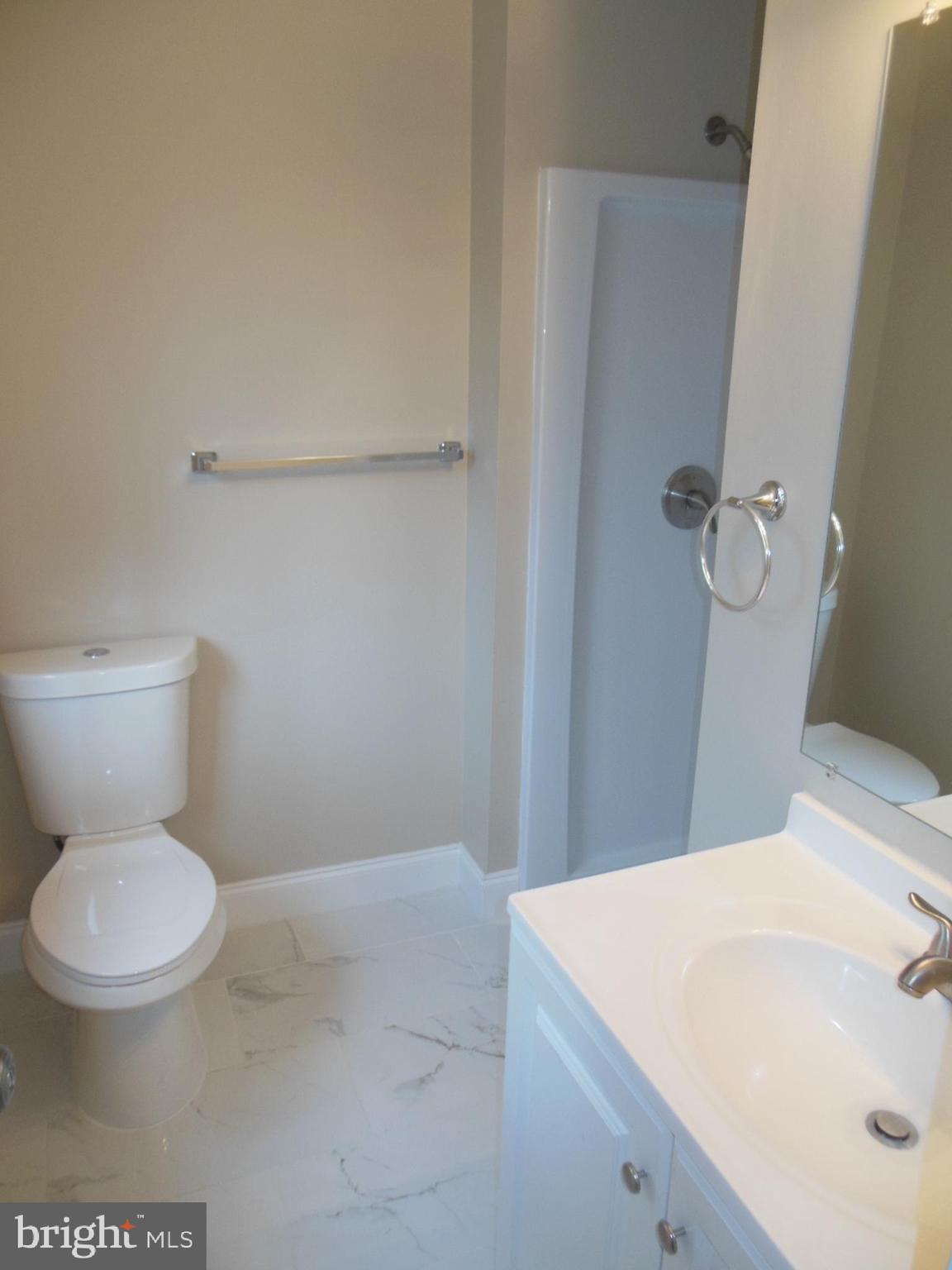 602 Crum Creek Road Broomall, PA 19008 - Photo 21 of 30 Primary Bath