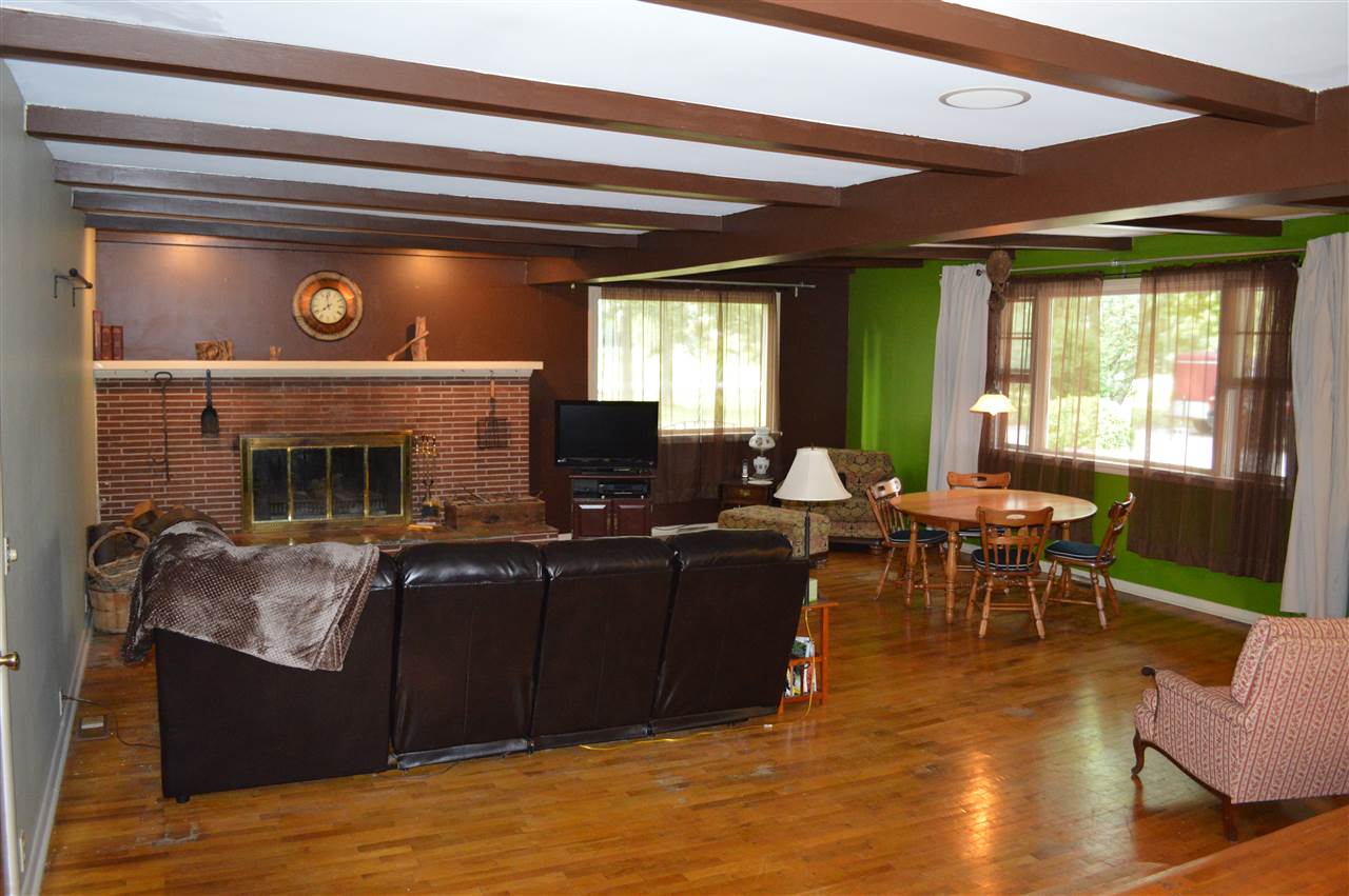 12626 Monroeville Road Monroeville, IN 46773 - Photo 9 of 18