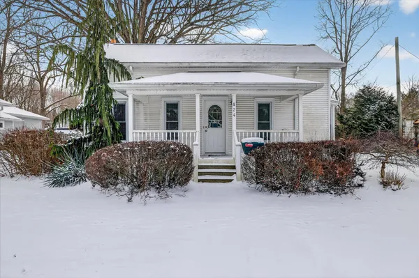 $230,000 | 824 East Grand River Avenue, Williamston, MI 48895