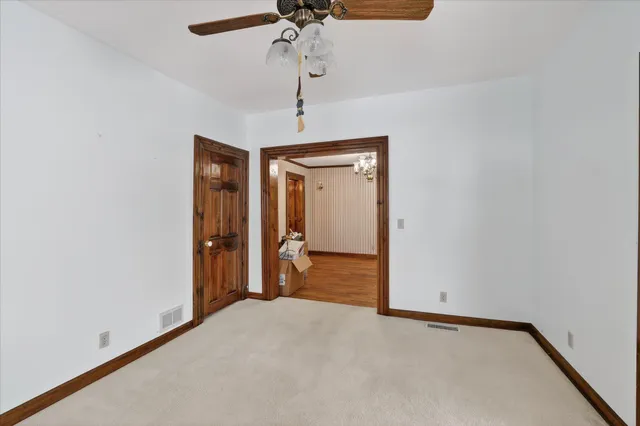 $229,900 | 824 East Grand River Avenue, Williamston, MI 48895