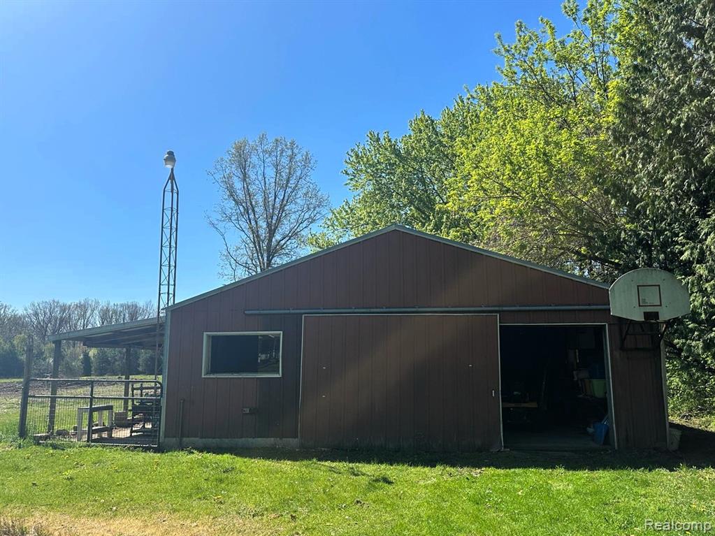 8177 West Mt Morris Road Flushing, MI 48433 - Photo 17 of 18