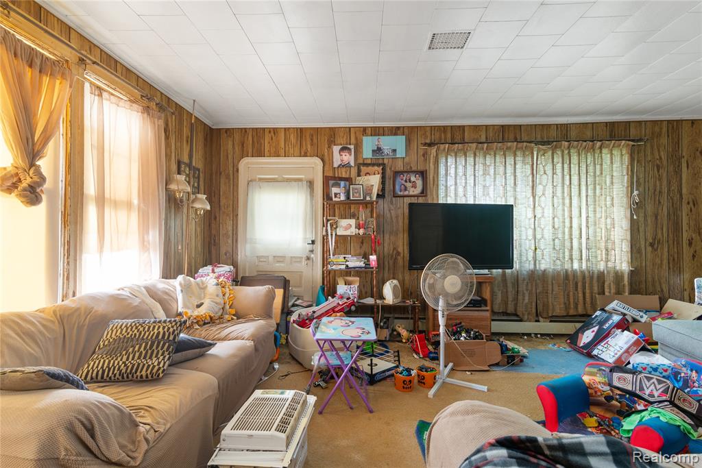 15602 Northline Road Southgate, MI 48195 - Photo 5 of 26