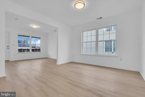 $440,000 | 723 Woodland Avenue, Burlington, NJ 08016