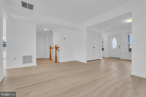 $440,000 | 723 Woodland Avenue, Burlington, NJ 08016