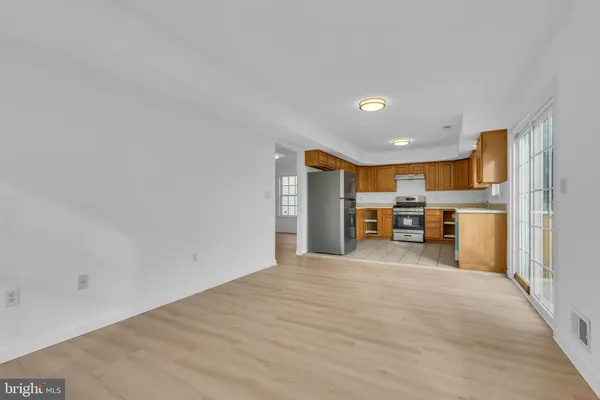 $440,000 | 723 Woodland Avenue, Burlington, NJ 08016