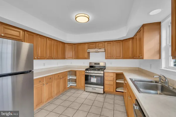 $440,000 | 723 Woodland Avenue, Burlington, NJ 08016