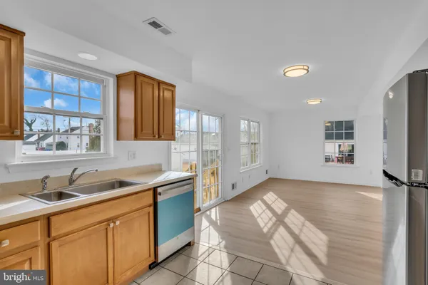 $440,000 | 723 Woodland Avenue, Burlington, NJ 08016