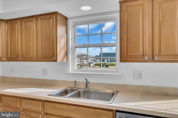 $440,000 | 723 Woodland Avenue, Burlington, NJ 08016