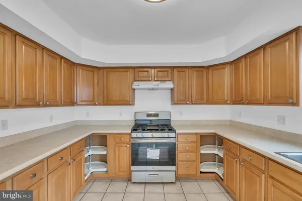 $440,000 | 723 Woodland Avenue, Burlington, NJ 08016