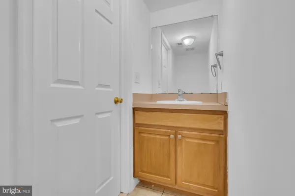 $440,000 | 723 Woodland Avenue, Burlington, NJ 08016