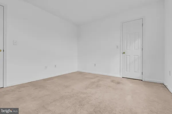 $440,000 | 723 Woodland Avenue, Burlington, NJ 08016