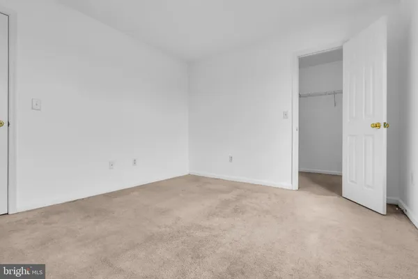 $440,000 | 723 Woodland Avenue, Burlington, NJ 08016