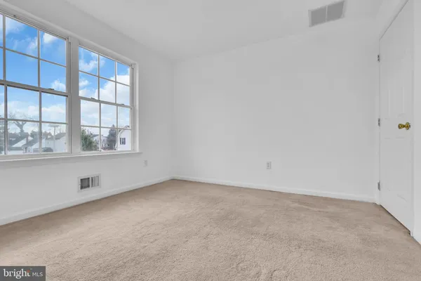 $440,000 | 723 Woodland Avenue, Burlington, NJ 08016