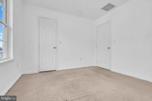 $440,000 | 723 Woodland Avenue, Burlington, NJ 08016