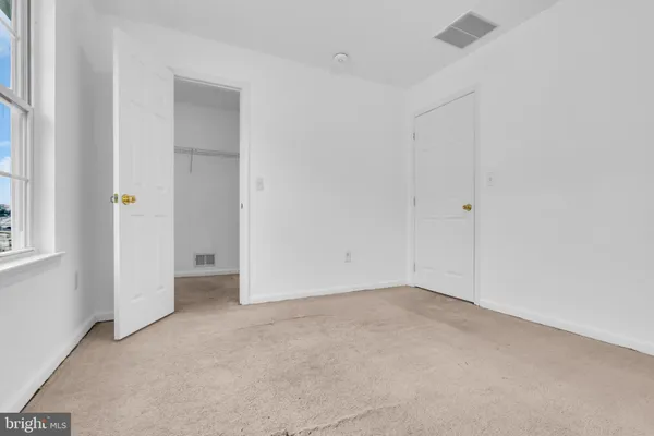 $440,000 | 723 Woodland Avenue, Burlington, NJ 08016